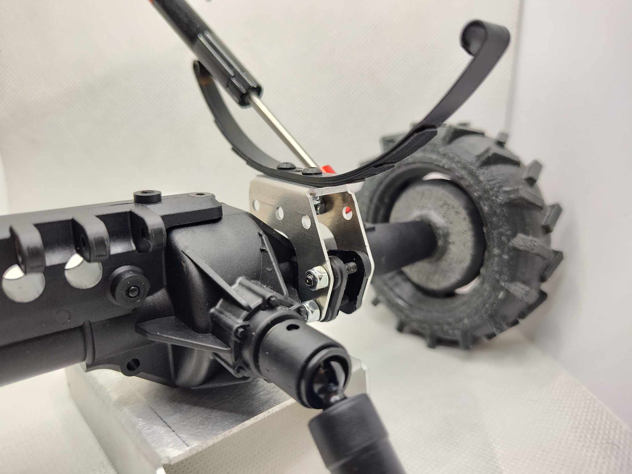 BMRC-TARSPR – Tarvin Racing-Inspired Aluminum Leaf Spring Mounts